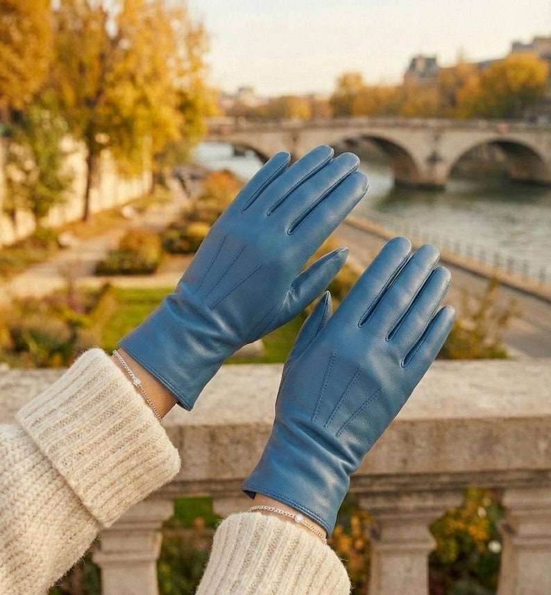 Women’s Handmade Sheep Leather Gloves | Elegant Lined Winter Accessory